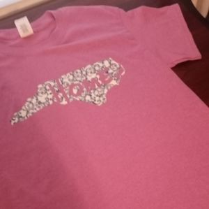 Small tee NC shirt